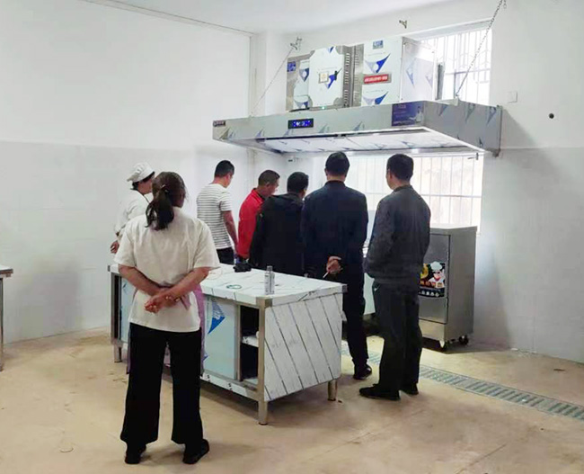 商用廚房設(shè)備 商用廚房設(shè)備