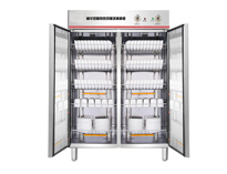 成都廚房設備知名廠家告訴你廚房消毒柜使用注意事項