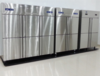 成都學校食堂廚房設(shè)備廠家告訴你如何操作和保養(yǎng)四門冰柜